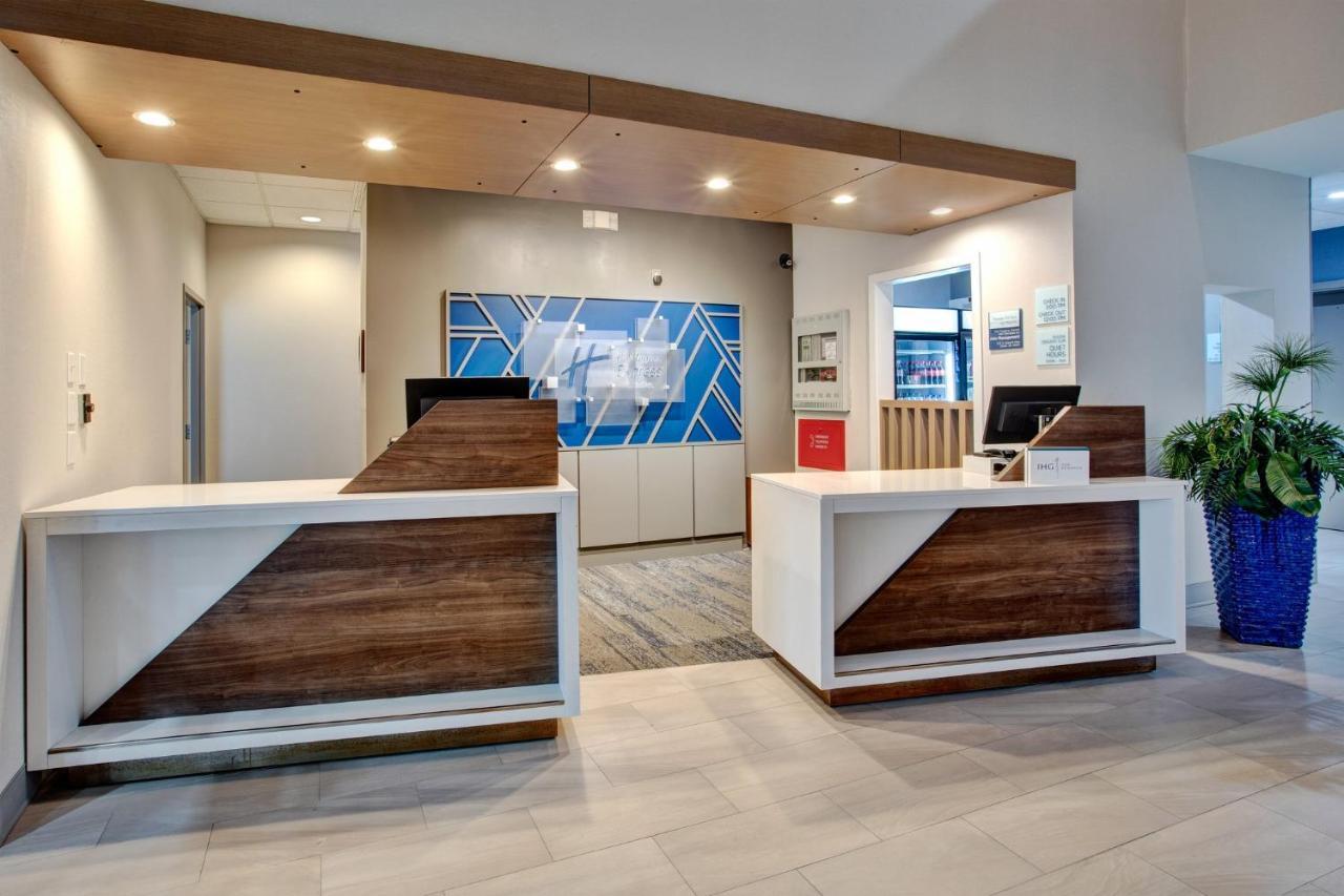 Holiday Inn Express Hotel & Suites Dover By Ihg Exterior foto
